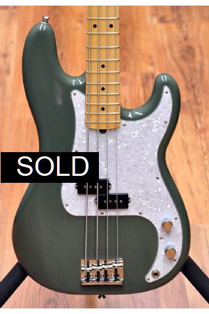 Fender American Professional Bass Olive Green